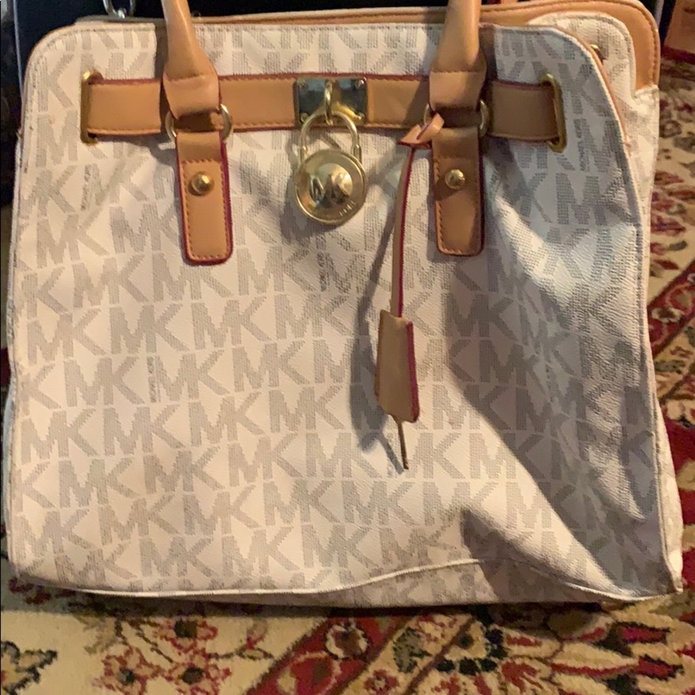 Michael Kors purse